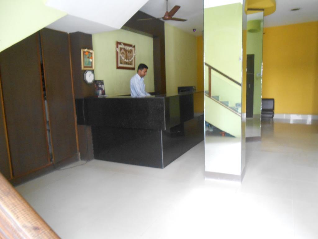 Kings Crown Salt Lake Kolkata Exterior photo