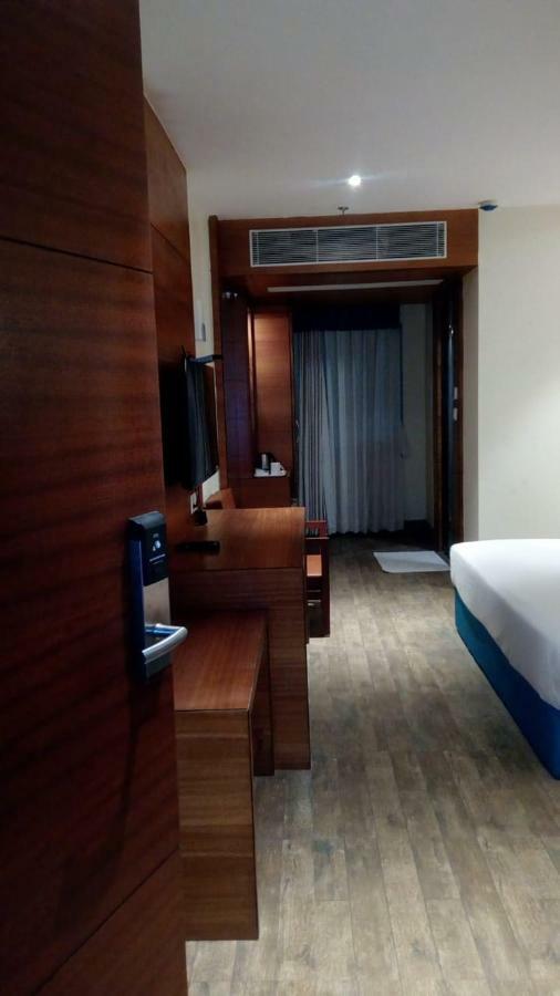 Kings Crown Salt Lake Kolkata Exterior photo